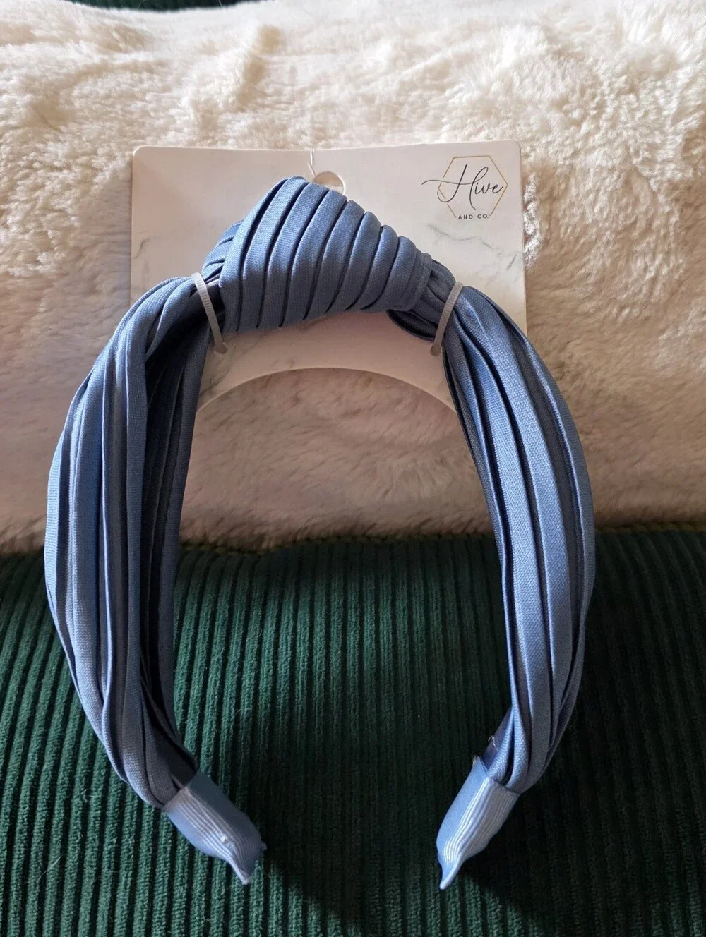 Hive & Co Knotted pleated headband